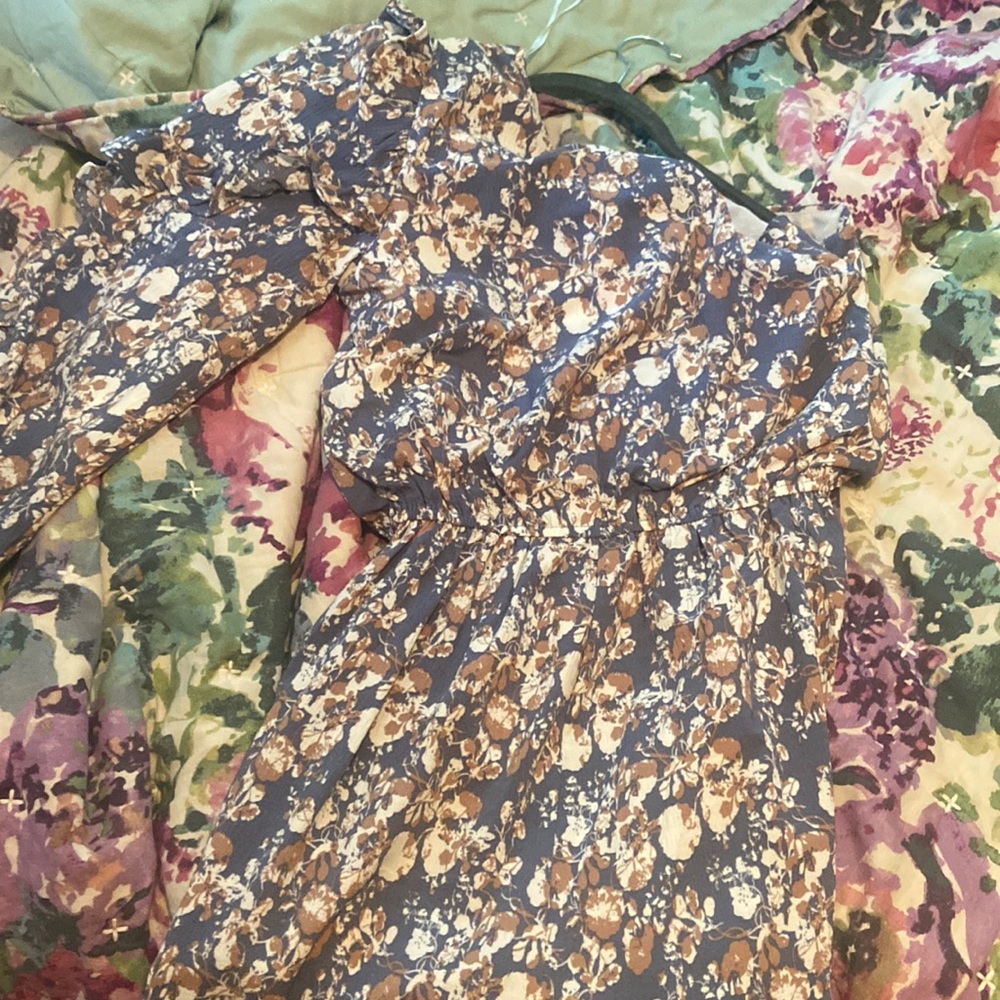 Brand new floral romper.